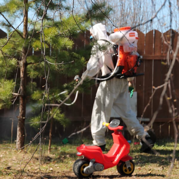 Обработка участка от клещей в Кызыле?